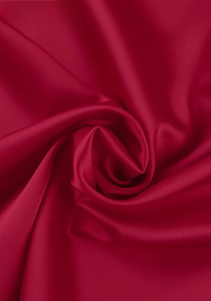 Robe hiver rouge satiné