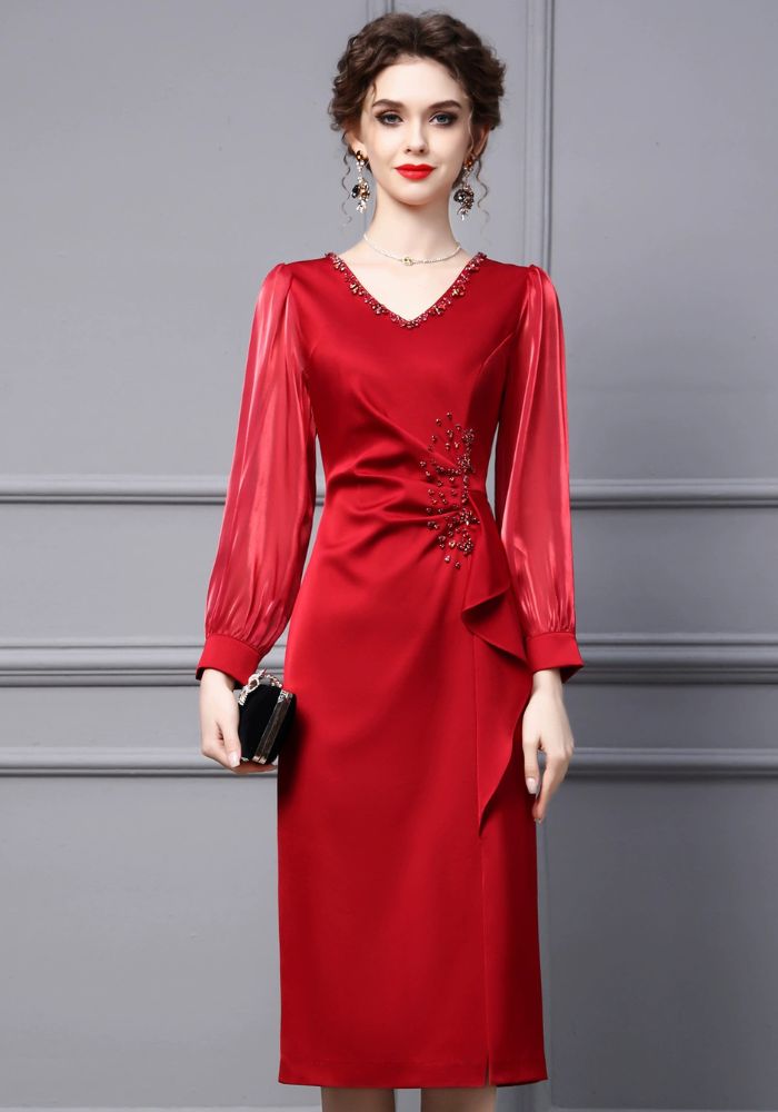 Robe hiver rouge satinée