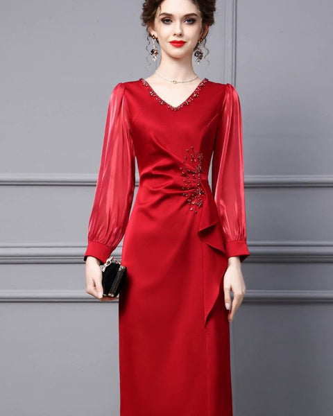 Robe hiver rouge satinée