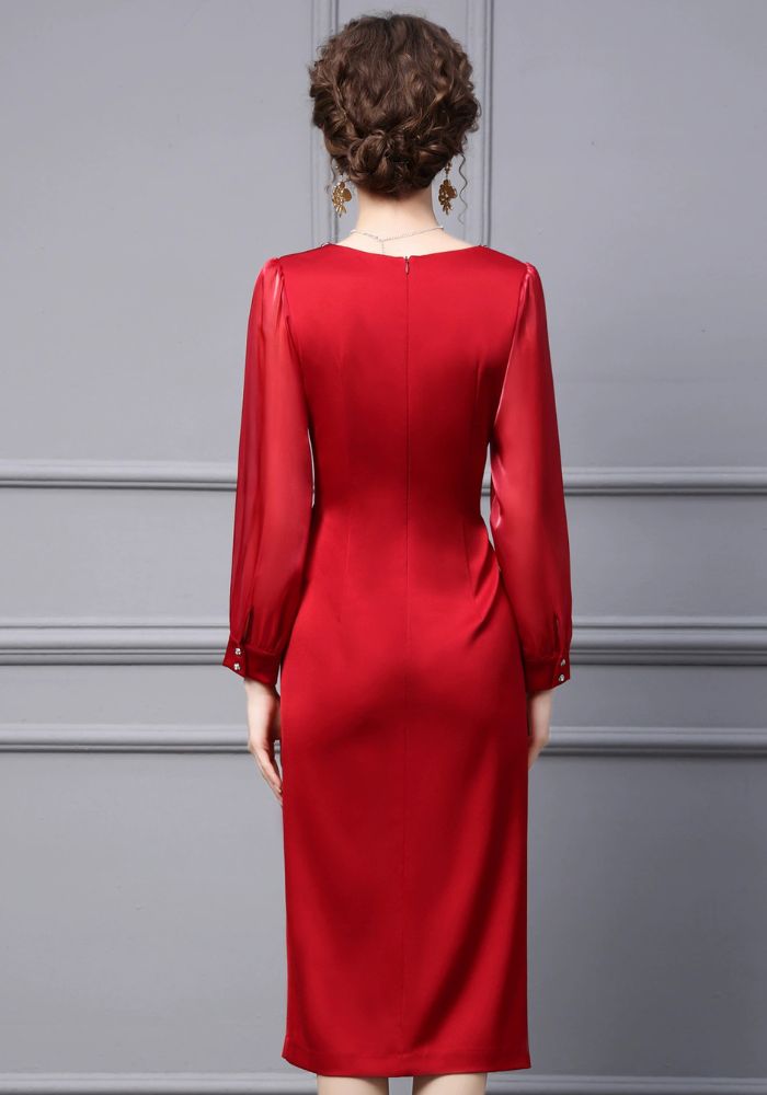 Robe hiver rouge satinée