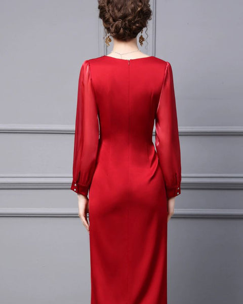 Robe hiver rouge satinée