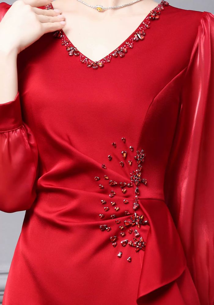 Robe hiver rouge satinée